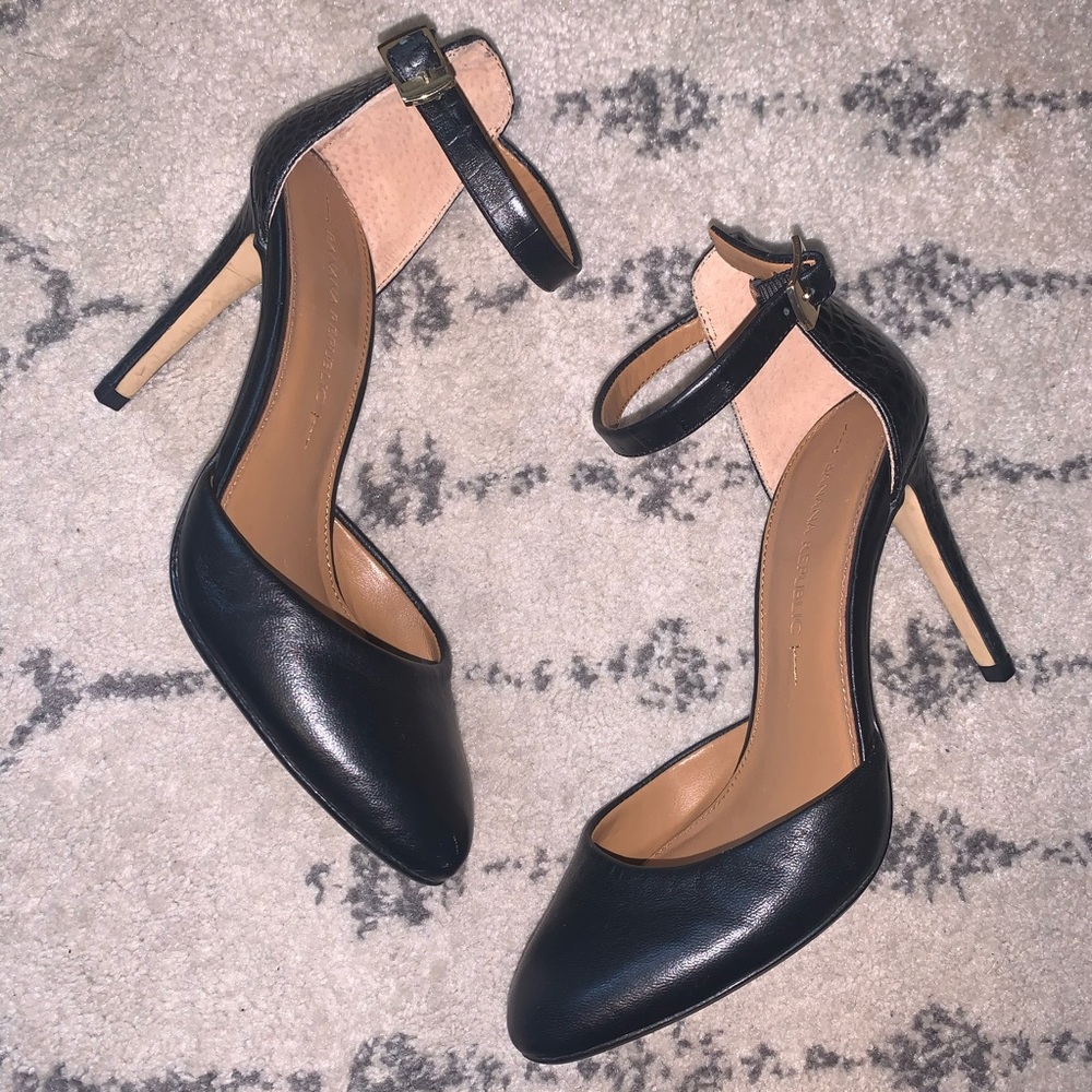 Banana republic black leather ankle strap pumps 5